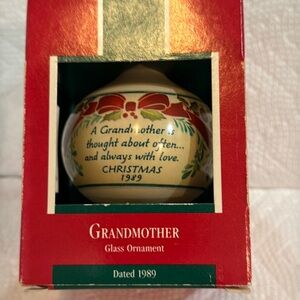 Vintage 1989 Hallmark Grandmother Glass Ball Ornament